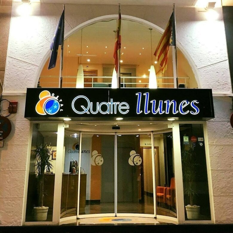 Hostal Quatre Llunes