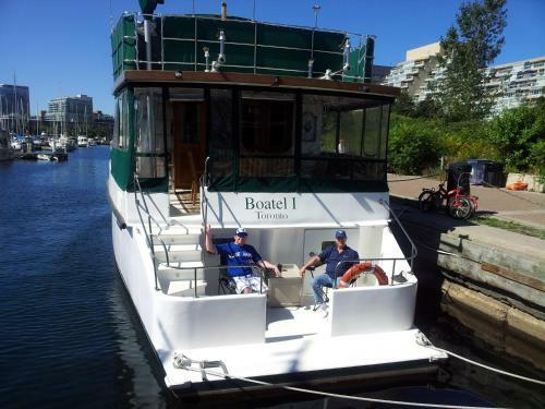 Bed & Breakfast Making Waves Boatel