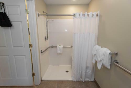 Hotel Admiral's Inn Resort