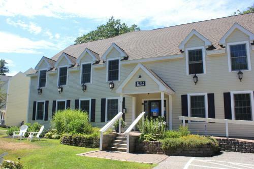 Hotel Admiral's Inn Resort