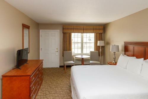 Hotel Admiral's Inn Resort
