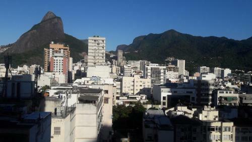 Apartamento Flat De Luxo Com Piscinas E Jacuzzi No Leblon