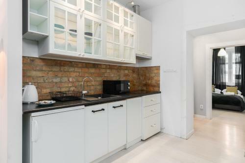 Apartments Pozna? Gwarna By Renters