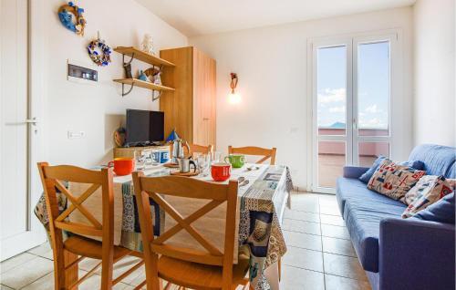 Stunning Home In Cavo With Wifi And 2 Bedrooms