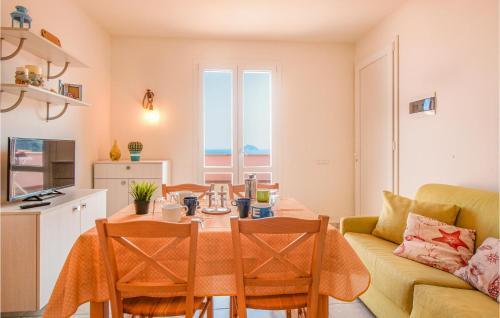 Stunning Home In Cavo With Wifi And 2 Bedrooms