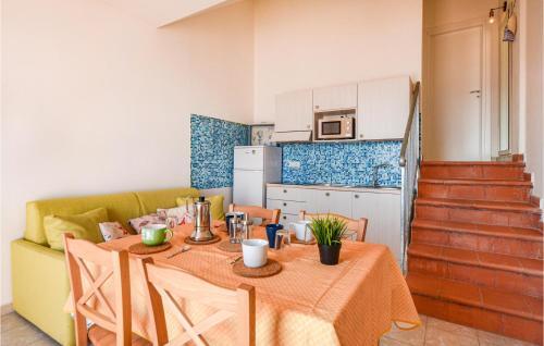 Stunning Home In Cavo With Wifi And 2 Bedrooms