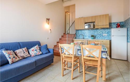 Stunning Home In Cavo With Wifi And 2 Bedrooms
