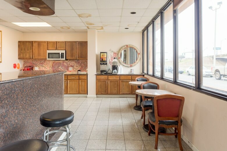 Hotel Bossier Inn And Suites