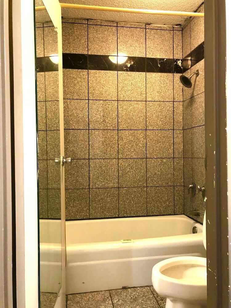 Hotel Bossier Inn And Suites