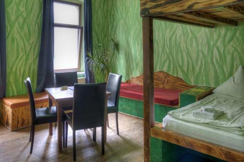 Hostal G�stehaus Mezcalero