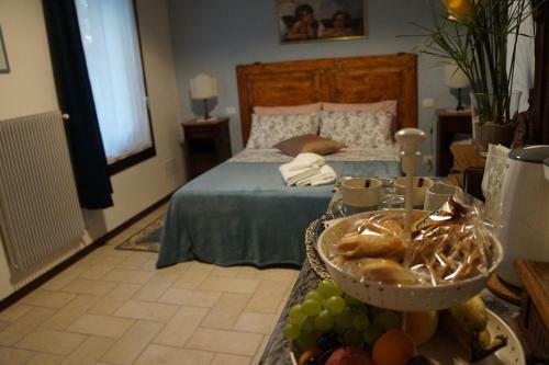 Hostal La Brigata Apartments Suite Room