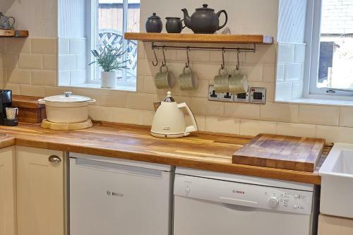 Host & Stay - Waterleap Cottage