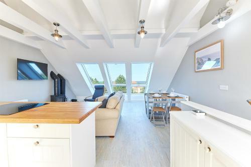 Host & Stay - Castle View