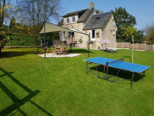 G�te Antoigny, 3 Pi�ces, 5 Personnes - Fr-1-497-14