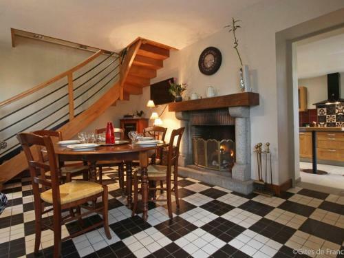 G�te Antoigny, 3 Pi�ces, 5 Personnes - Fr-1-497-14