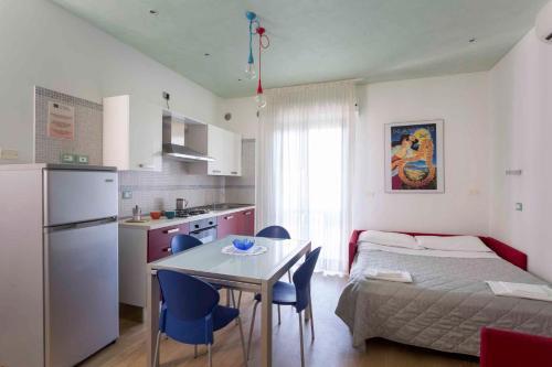 Apartment In Cattolica 21362