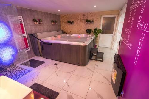 Maison D'une Chambre Avec Jardin Clos Et Wifi A Arcay