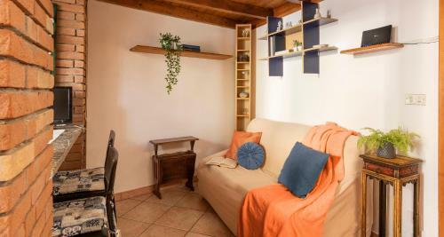 Apartamento Altido Rustic Apt For 2 On Lake Como Shore