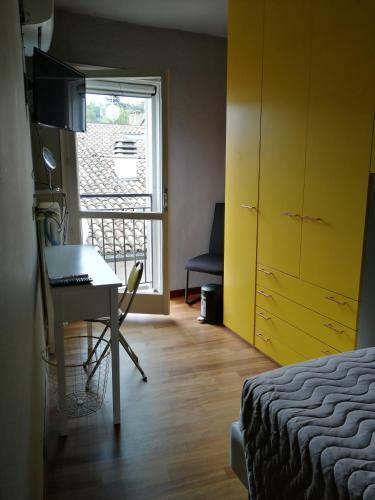 Hostal Affittacamere La Mura