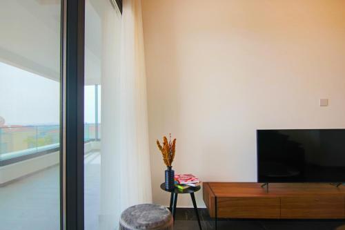 Apartamento Phaedrus Living: Sea View Anna Residence 201