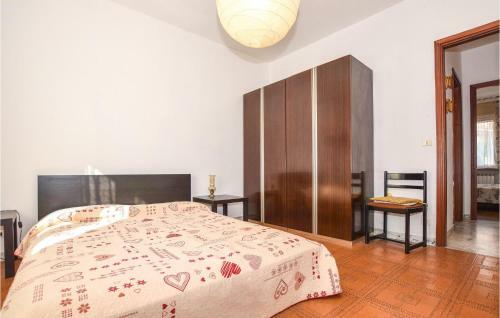 Amazing Apartment In Chatillon With Wifi And 2 Bedrooms