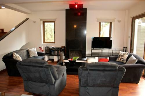 Rotelia Gardens Luxury Beach Villa