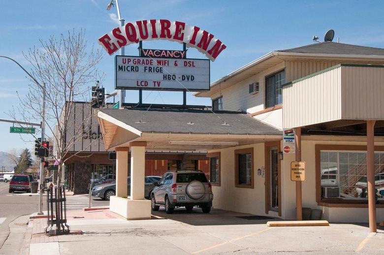 Motel Esquire Inn