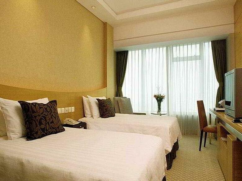 New World Shanghai Hotel