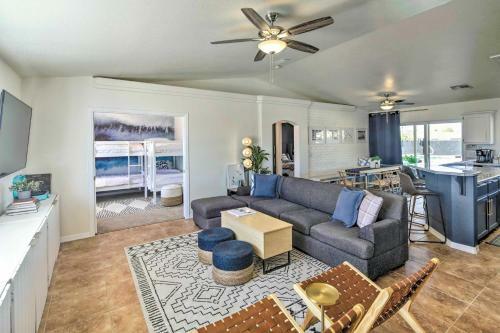 Havasu Hideaway With Pool Deck, 5 Mi To Lake!