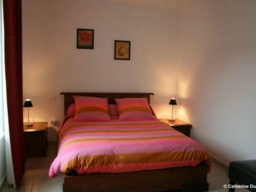 G�te Attign�ville, 5 Pi�ces, 8 Personnes - Fr-1-589-1