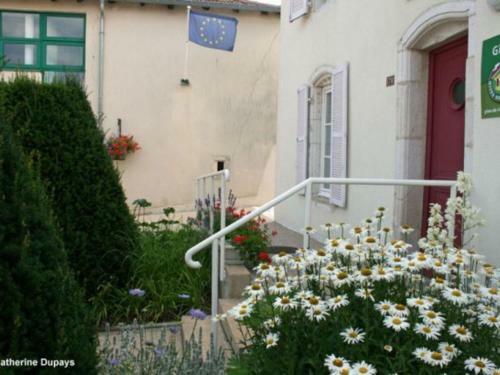 G�te Attign�ville, 5 Pi�ces, 8 Personnes - Fr-1-589-1