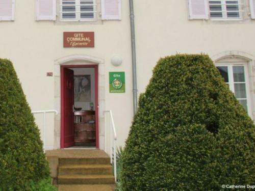 G�te Attign�ville, 5 Pi�ces, 8 Personnes - Fr-1-589-1