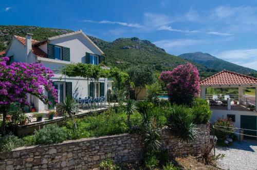 Villa With Private Pool