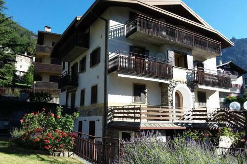 Ferrari's: Bright Apartment With Magnificent View