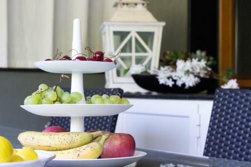 Pine Terrace Apartment