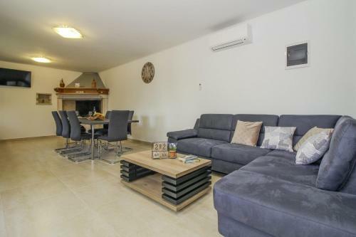 Martina In Prhati - Haus F�r 6-8 Personen