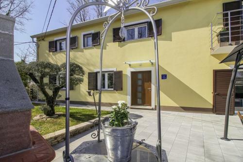Martina In Prhati - Haus F�r 6-8 Personen