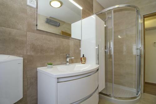 Martina In Prhati - Haus F�r 6-8 Personen