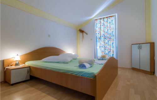 Awesome Apartment In Barbat Na Rabu With 1 Bedrooms