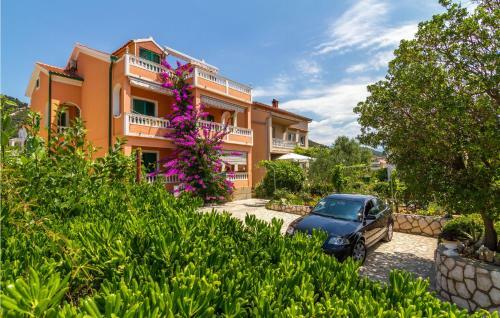 Awesome Apartment In Barbat Na Rabu With 1 Bedrooms