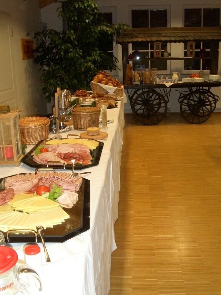 Landhotel Wei�er Hahn
