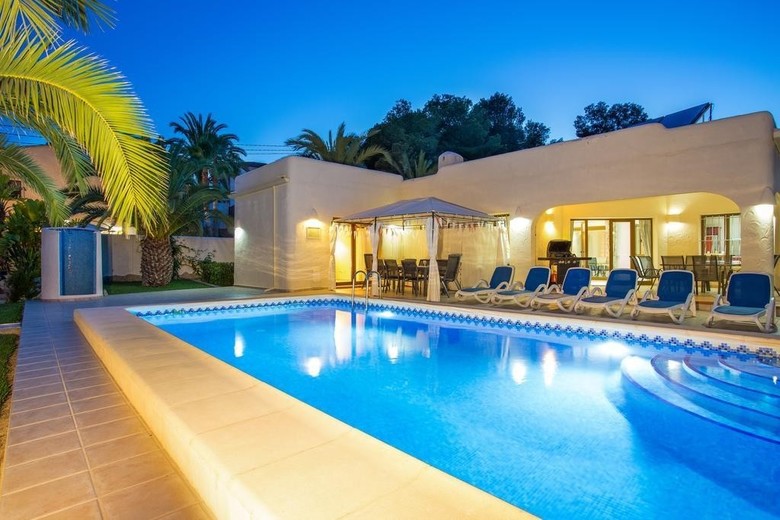 Abahana Villa Medina