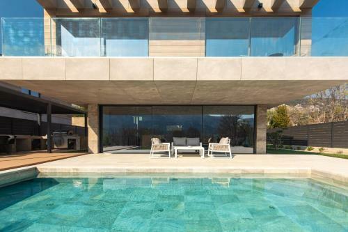 Luxury Villa Grandiosa With Sauna And Jacuzzi