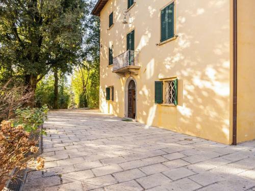 Lovely Apartment In Citerna With Swimming Pool