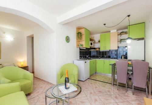 Apartments Ivni - Great View