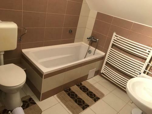 Bl Apartman Egerszal�k