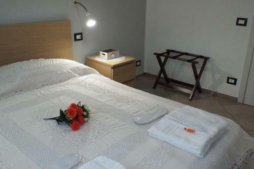 Cefal� Studio Room And Apartments