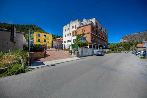 Kalur�a Apartment Cefal�