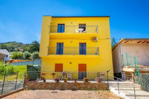 Kalur�a Apartment Cefal�