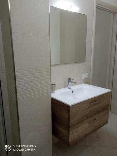 Royal View Apartment